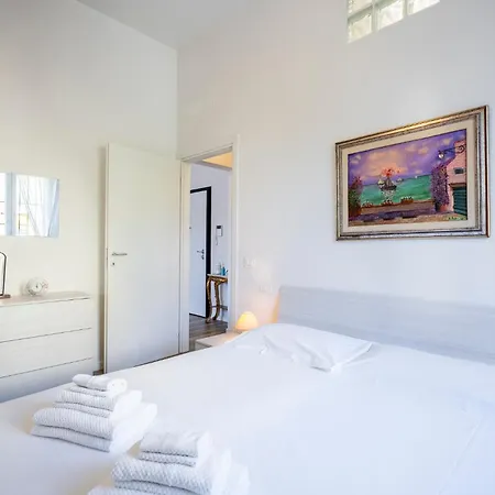 Daire Isolotto - New 1bdr Affitto *