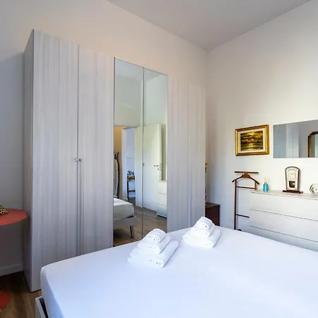 Isolotto - New 1bdr Affitto Daire Floransa